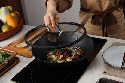 Carbon steel wok pan